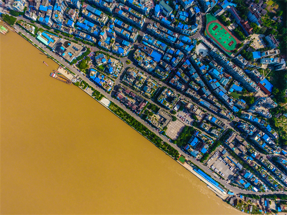 白沙码头上的渡船。江津区委宣传部供图